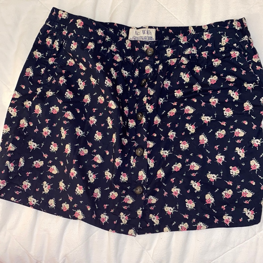 Jack Wills Mini skirt size 6 (runs like 2/4)